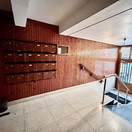 Piso Zona Cuatro Caminos 公寓 *