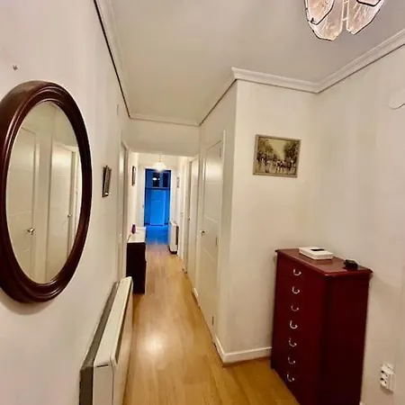 公寓 Piso Zona Cuatro Caminos 拉科鲁尼亚